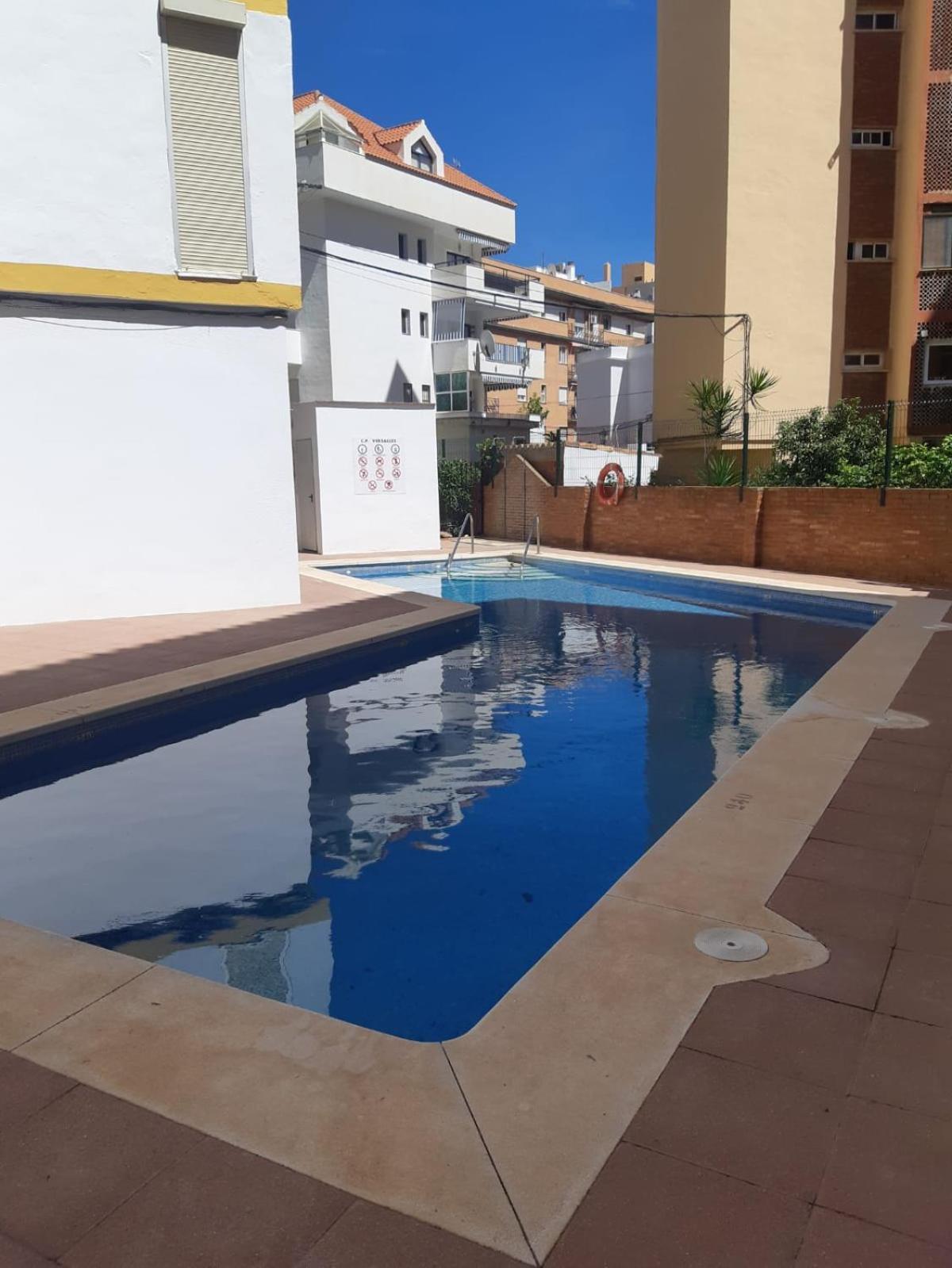 Versalles Beach Apartament Фуэнхирола Экстерьер фото
